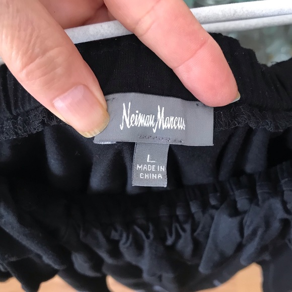 🎁 Black TOP made by Neiman Marcus Sz. L - Picture 3 of 5